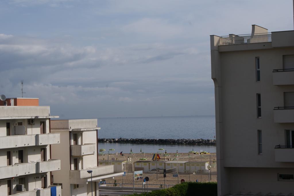 Aron Hotel Rimini Exterior photo