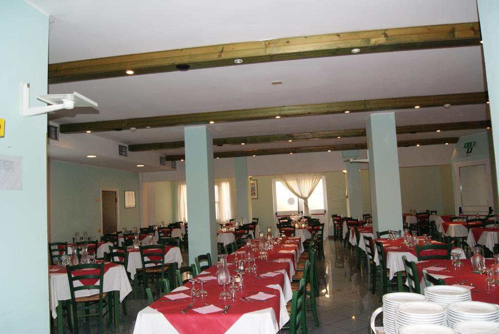 Aron Hotel Rimini Exterior photo