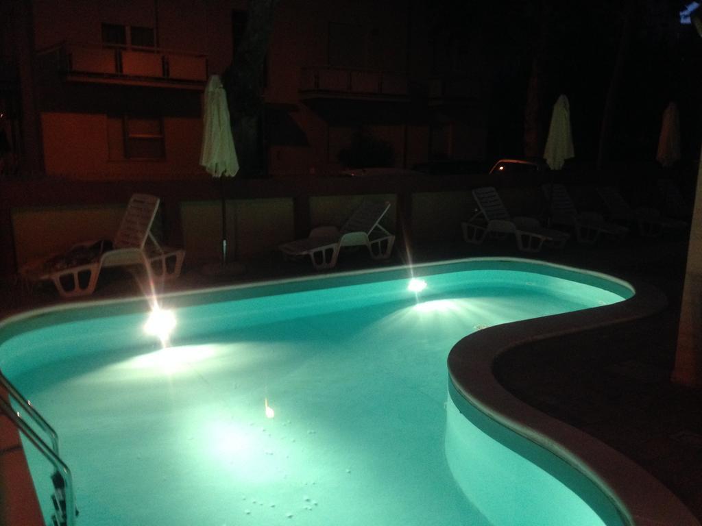 Aron Hotel Rimini Exterior photo